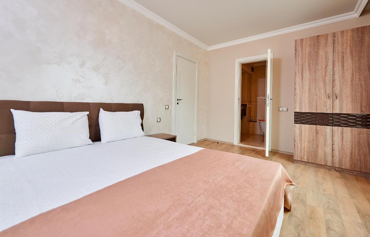 Boutique Rose Gardens Pomorie Apart otel Dış mekan fotoğraf
