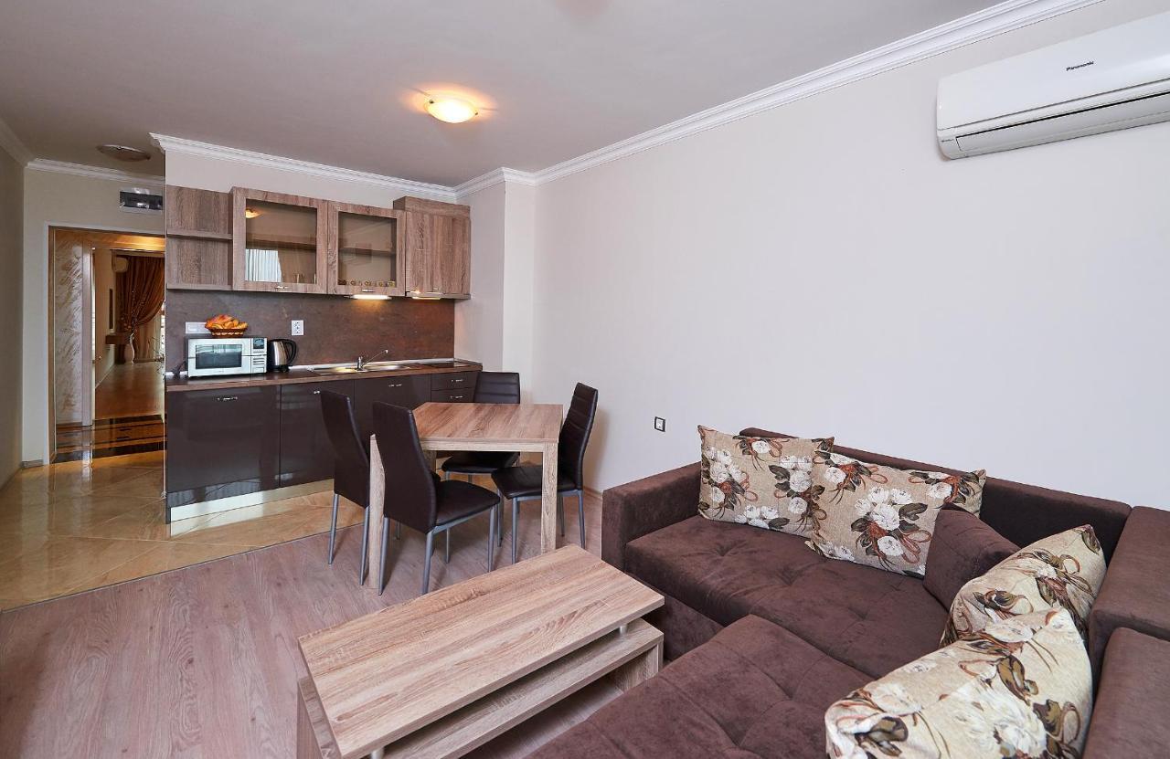Boutique Rose Gardens Pomorie Apart otel Dış mekan fotoğraf