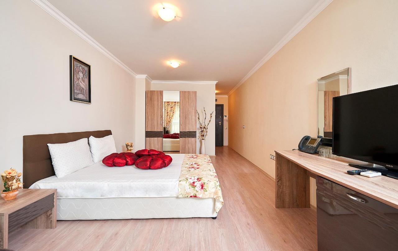 Boutique Rose Gardens Pomorie Apart otel Dış mekan fotoğraf